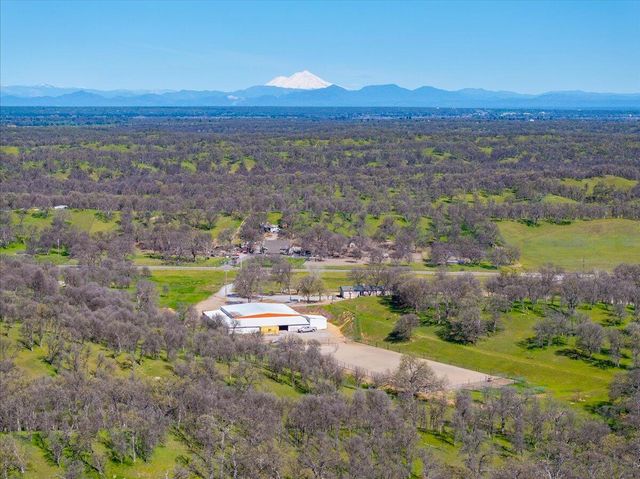 17257 Hooker Creek Road, Cottonwood, CA 96022