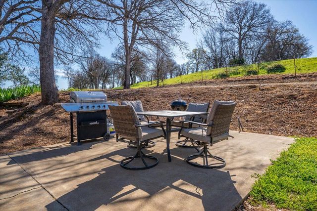 17257 Hooker Creek Road, Cottonwood, CA 96022