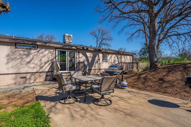 17257 Hooker Creek Road, Cottonwood, CA 96022