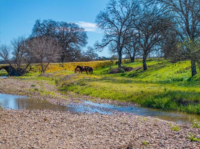 17257 Hooker Creek Road, Cottonwood, CA 96022