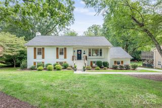 3101 Brookridge Lane, Charlotte, NC 28211