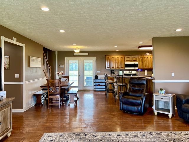 1513 Charlie Butts Rd, Franklin, KY 42134
