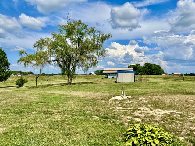 1513 Charlie Butts Rd, Franklin, KY 42134
