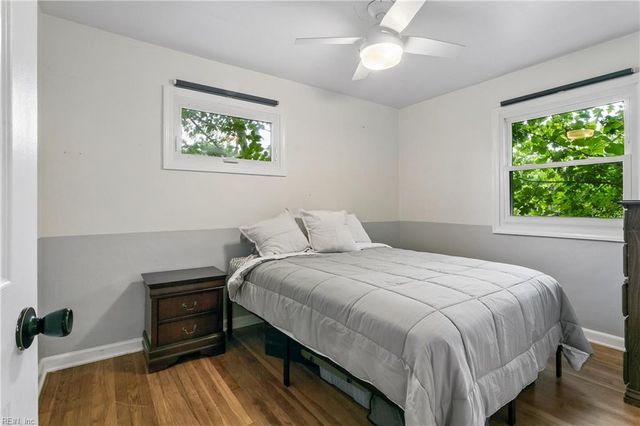 28 Brookfield DR, Hampton, VA 23666