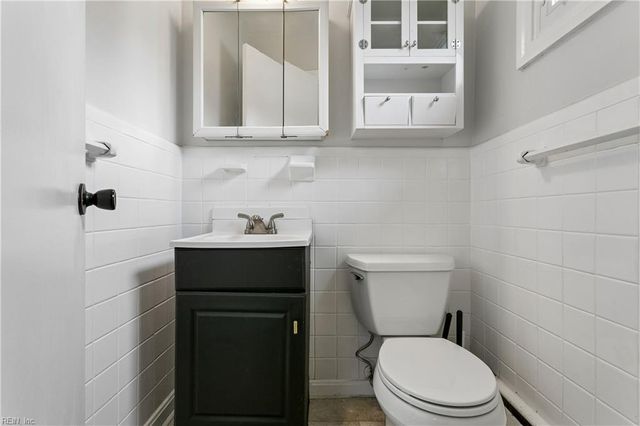 28 Brookfield DR, Hampton, VA 23666