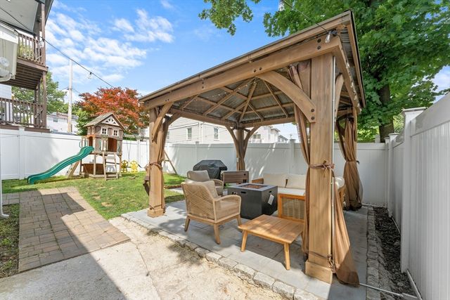 100 Ashland St, Lynn, MA 01905