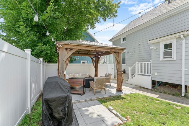 100 Ashland St, Lynn, MA 01905
