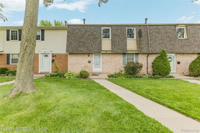 959 Kirts Boulevard, Troy, MI 48084