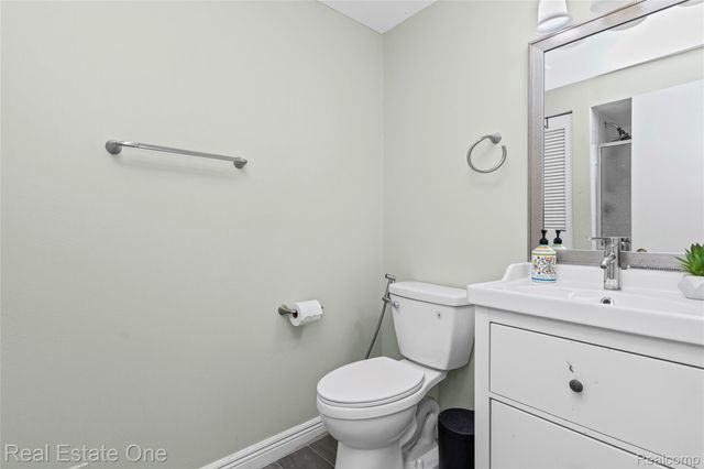 959 Kirts Boulevard, Troy, MI 48084