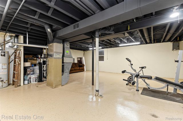 959 Kirts Boulevard, Troy, MI 48084