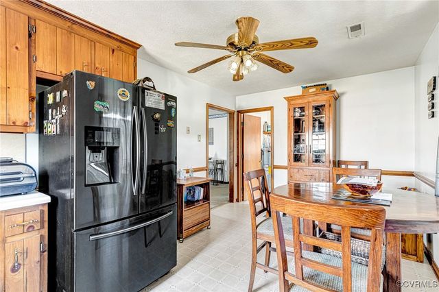 404 Evanrude Ln, Sandston, VA 23150