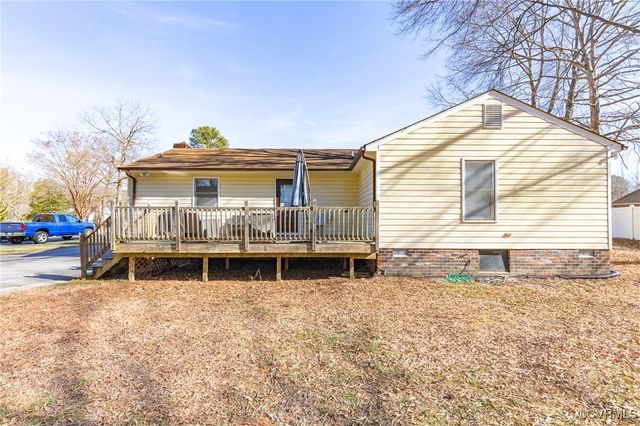 404 Evanrude Ln, Sandston, VA 23150