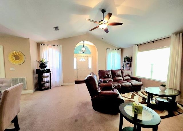 2107 Kinsley Lane, Tallahassee, FL 32308
