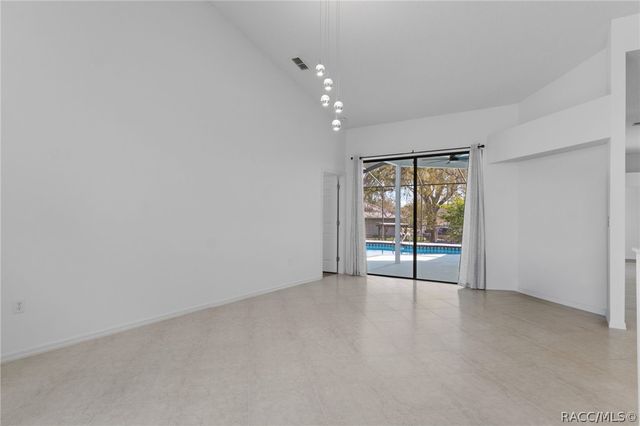 199 N Crystal Meadow Path, Crystal River, FL 34429