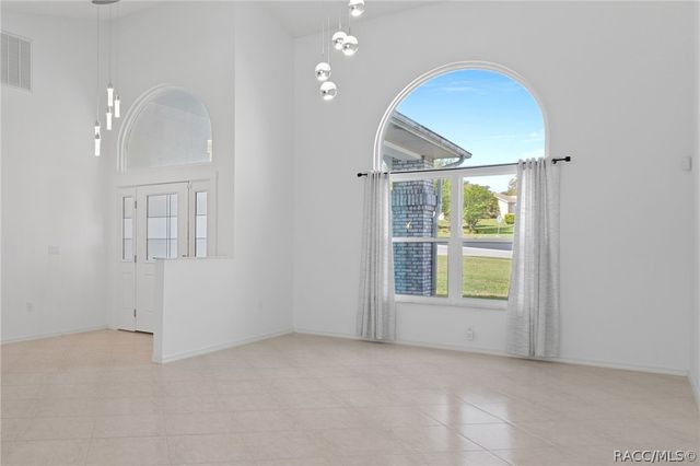 199 N Crystal Meadow Path, Crystal River, FL 34429