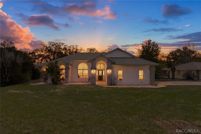 199 N Crystal Meadow Path, Crystal River, FL 34429