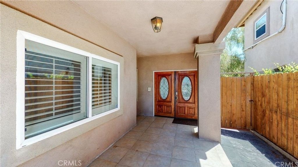 12102 S La Cienega, Hawthorne, CA 90250 — photo 2