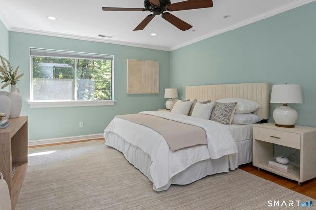 8 Glen Ridge 8, Wilton, CT 06897