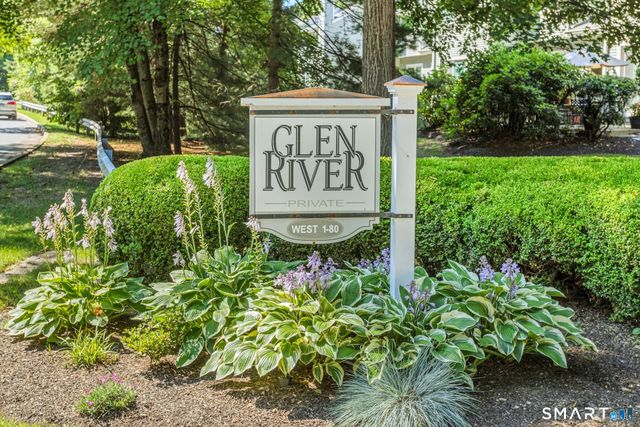 8 Glen Ridge 8, Wilton, CT 06897