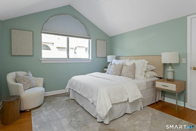 8 Glen Ridge 8, Wilton, CT 06897