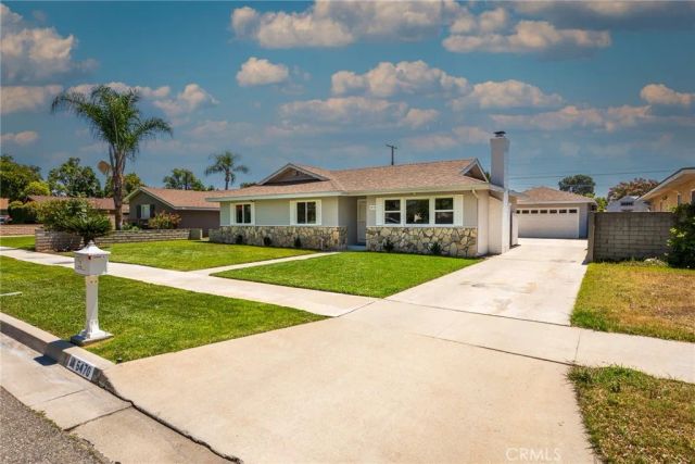 5470 Greenbrier Dr, Riverside, CA 92504