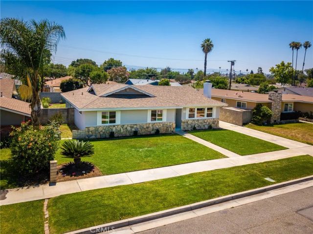 5470 Greenbrier Dr, Riverside, CA 92504