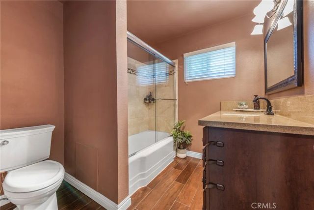5470 Greenbrier Dr, Riverside, CA 92504