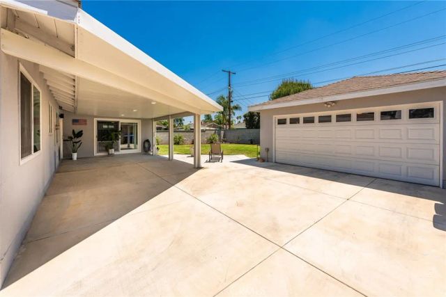 5470 Greenbrier Dr, Riverside, CA 92504