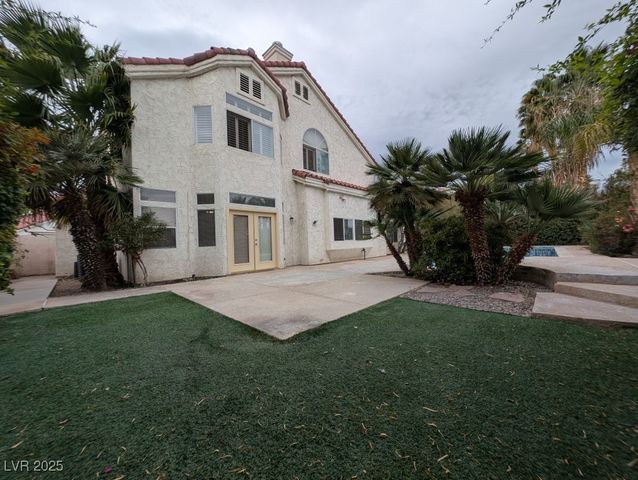 2704 Ontario Drive, Las Vegas, NV 89128