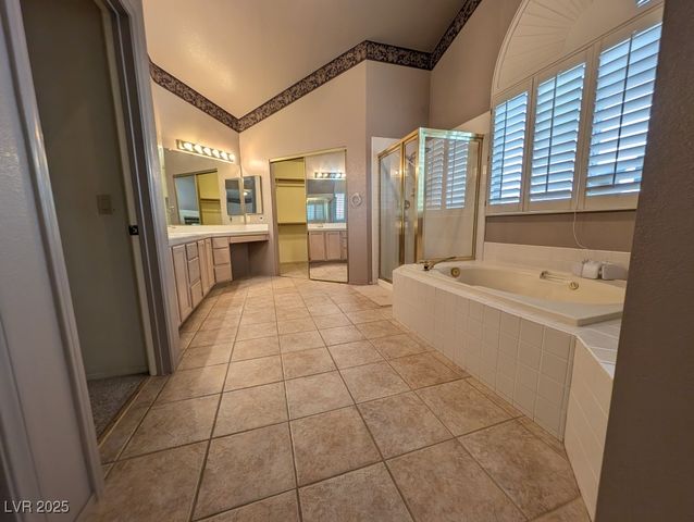 2704 Ontario Drive, Las Vegas, NV 89128