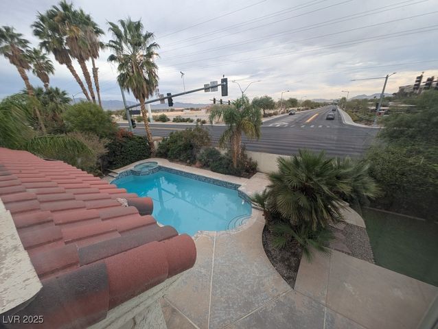 2704 Ontario Drive, Las Vegas, NV 89128
