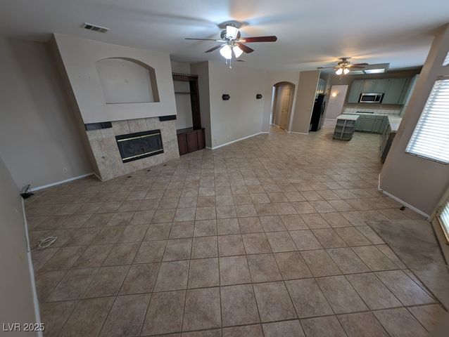 2704 Ontario Drive, Las Vegas, NV 89128
