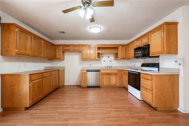 22 Harborough Drive, Bella Vista, AR 72714