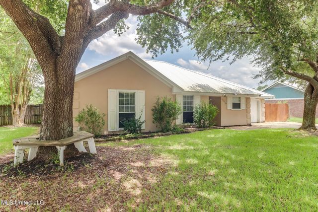 12328 Kaiser Place, Ocean Springs, MS 39564
