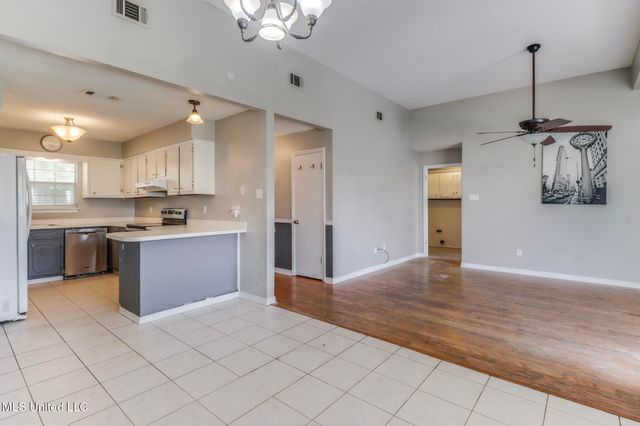 12328 Kaiser Place, Ocean Springs, MS 39564