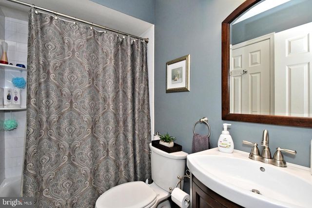 633 KESTON DR, Fairless Hills, PA 19030