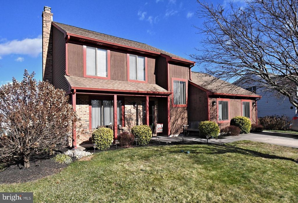 633 KESTON DR, Fairless Hills, PA 19030