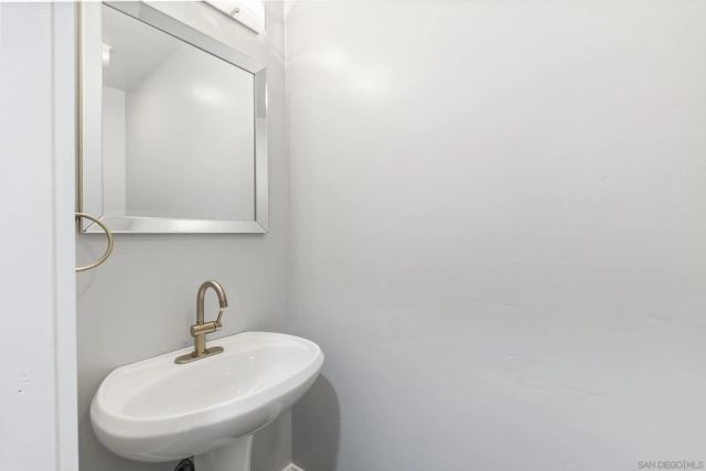 4502 Vista St, San Diego, CA 92116