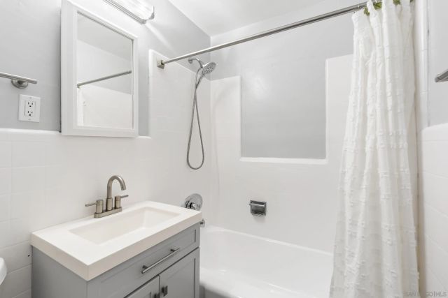 4502 Vista St, San Diego, CA 92116