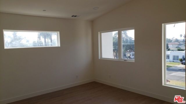 2406 S Dunsmuir Avenue, Los Angeles, CA 90016