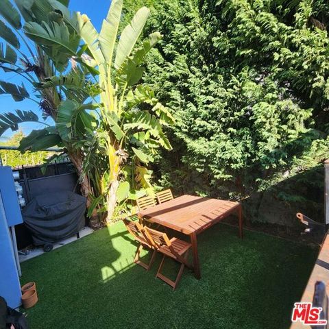 2406 S Dunsmuir Avenue, Los Angeles, CA 90016