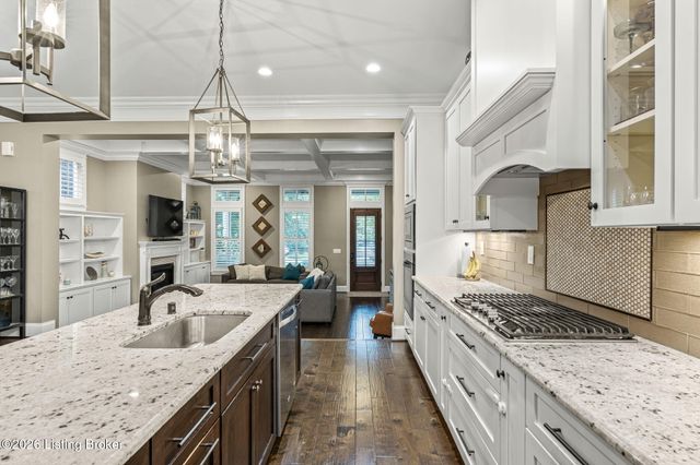 10803 Jimson St, Prospect, KY 40059