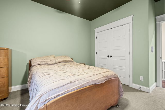 10803 Jimson St, Prospect, KY 40059