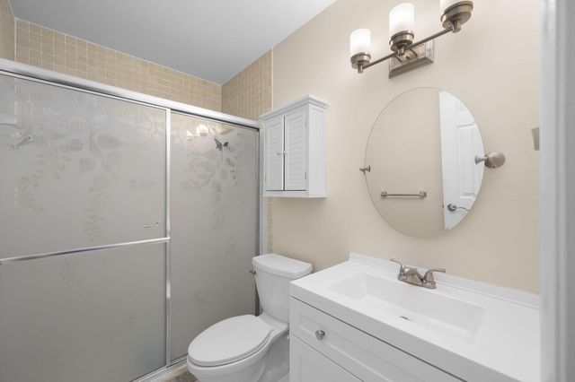 911 Savannas Point Drive Apt B, Fort Pierce, FL 34982