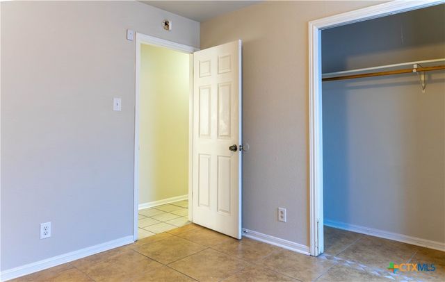 2402 Lazy Ridge Drive, Killeen, TX 76543