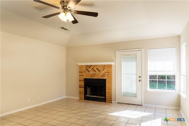 2402 Lazy Ridge Drive, Killeen, TX 76543