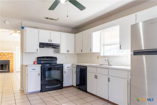 2402 Lazy Ridge Drive, Killeen, TX 76543