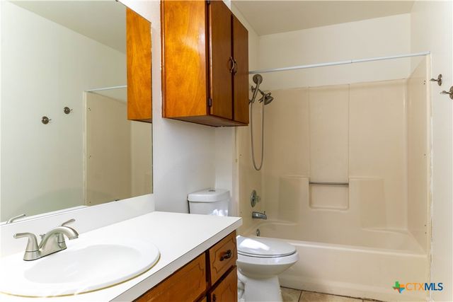 2402 Lazy Ridge Drive, Killeen, TX 76543