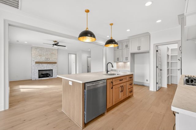 5541 Sinclair St, Murfreesboro, TN 37127