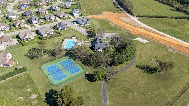5541 Sinclair St, Murfreesboro, TN 37127